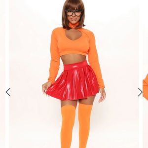 This sexy Velma costume is perfect for Halloween